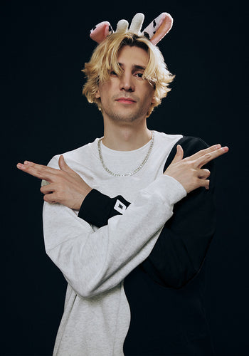 xQcow Crewneck